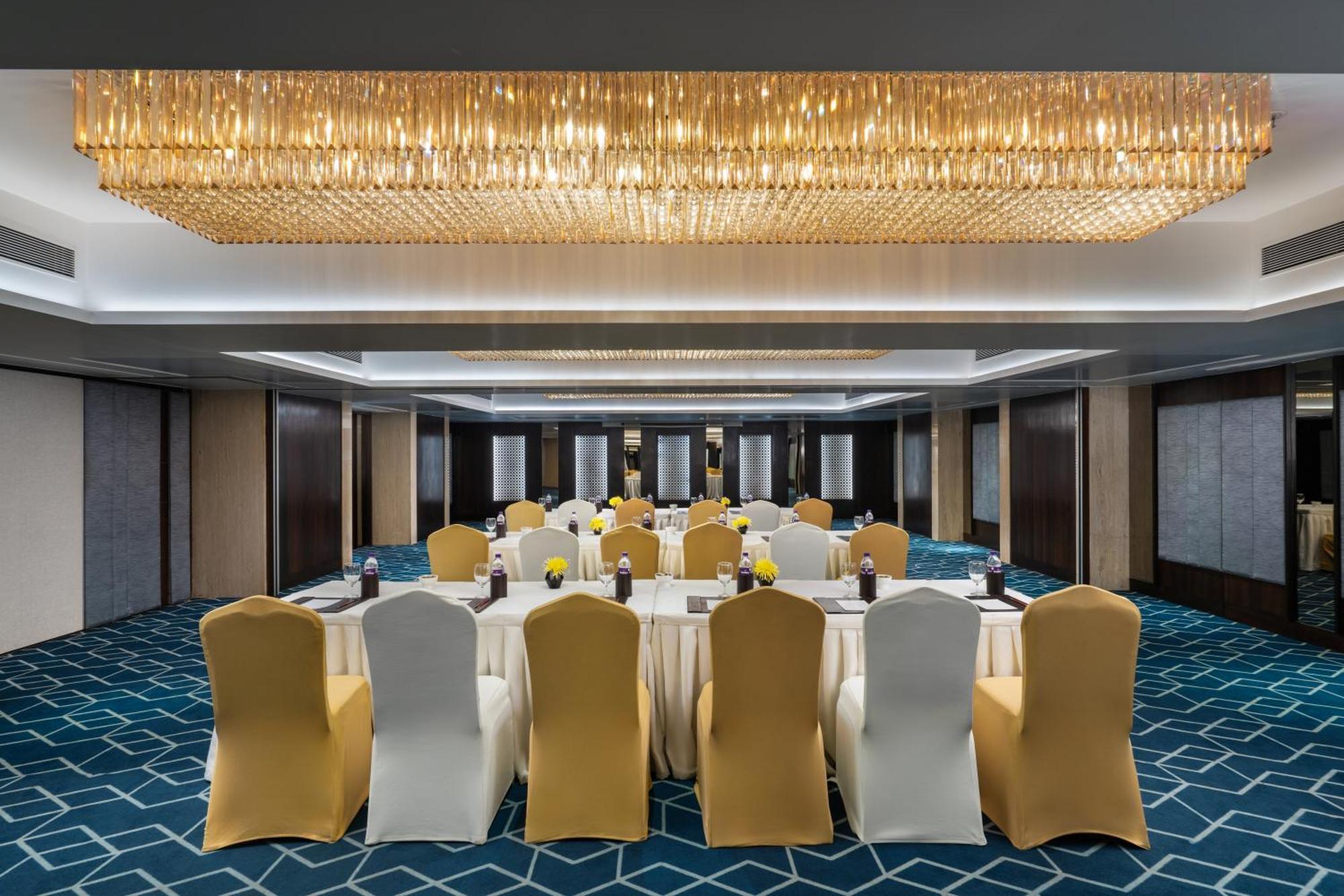 Wow Crest, Indore - Ihcl Seleqtions Kültér fotó